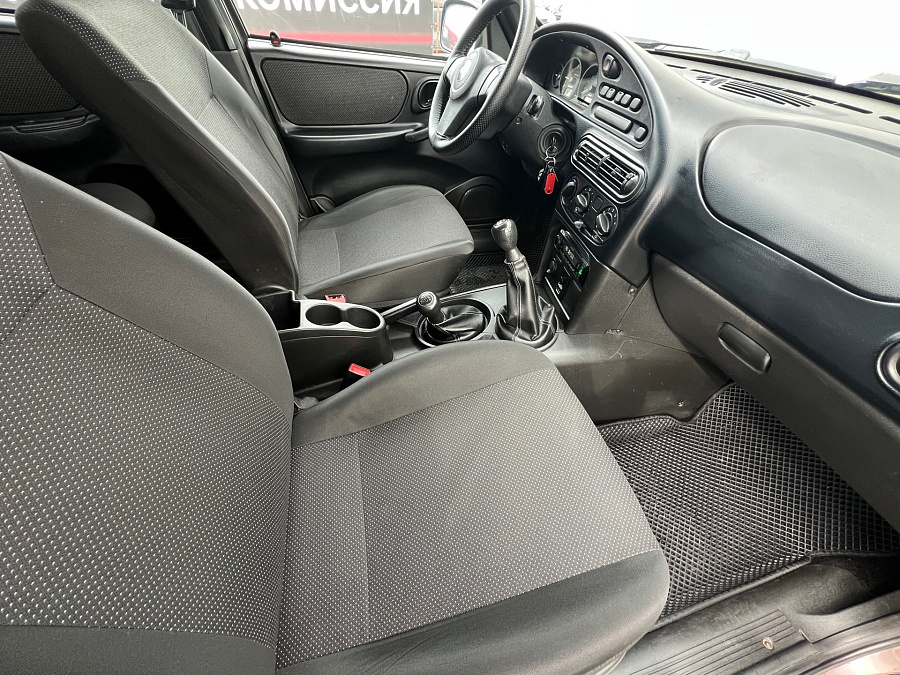 Chevrolet Niva, 2017г., полный привод, механика