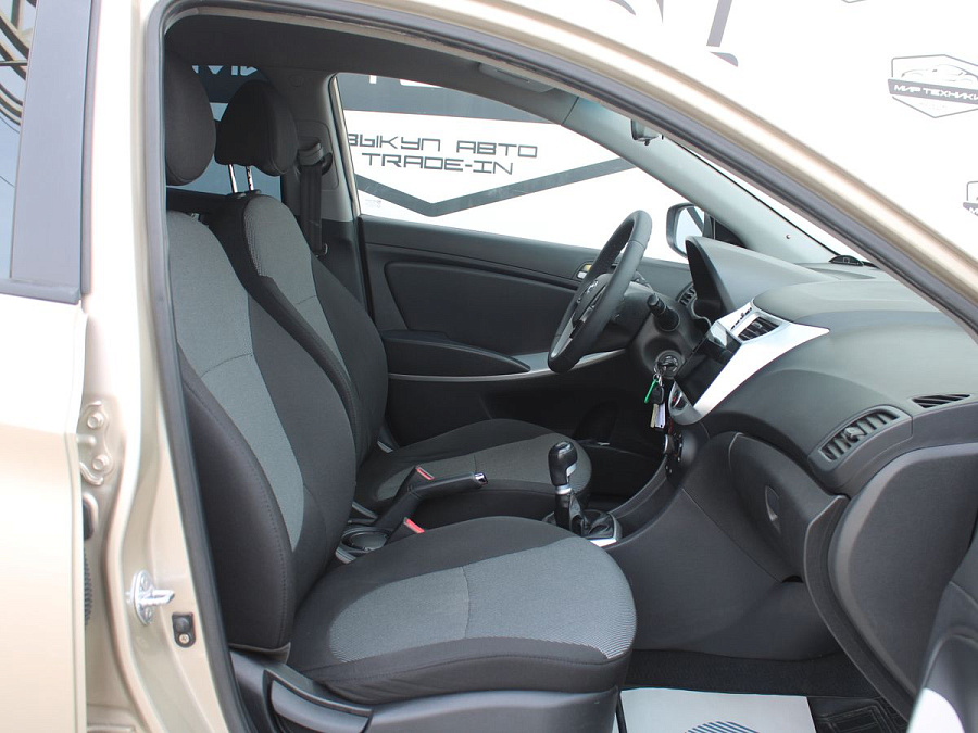Hyundai Solaris, 2011г., передний привод, механика