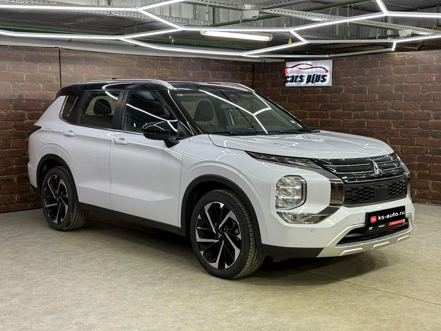 Mitsubishi Outlander, 2023г., полный привод, вариатор