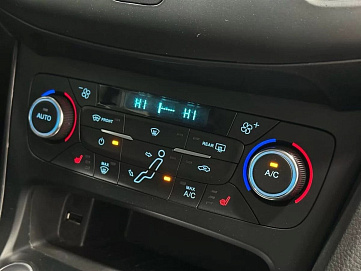 Ford Focus, 2017г, передний привод, робот