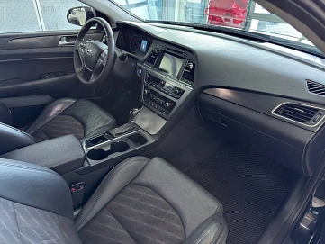 Hyundai Sonata, 2016г, передний привод, автомат