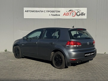 Volkswagen Golf, 2011г, передний привод, механика