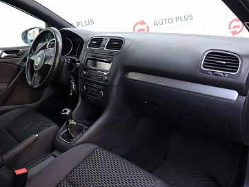 Volkswagen Golf, 2012г, передний привод, механика