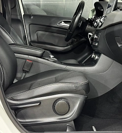 Mercedes-Benz B-Класс, 2015г, передний привод, робот