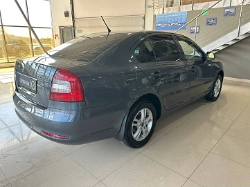Skoda Octavia, 2011г, передний привод, робот