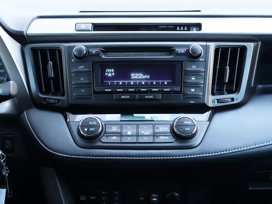 Toyota RAV4, 2017г., полный привод, вариатор