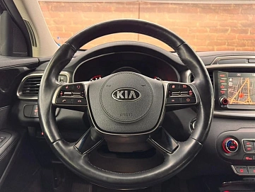 Kia , 2019г., полный привод, автомат