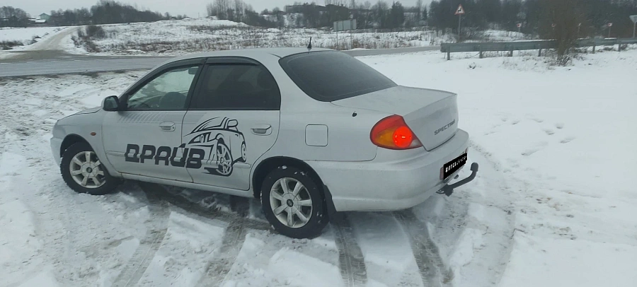 Kia Spectra, 2008г., передний привод, механика