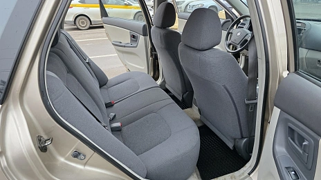 Kia Cerato, 2005г, передний привод, автомат