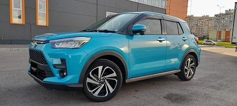 Toyota Raize, 2020г, передний привод, вариатор