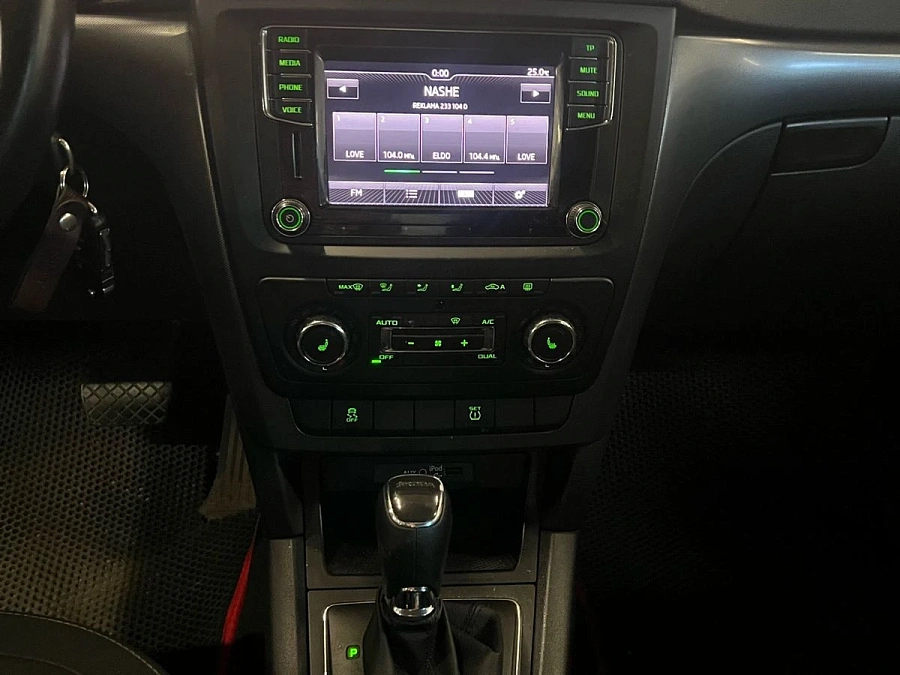 Skoda Yeti, 2015г., передний привод, автомат