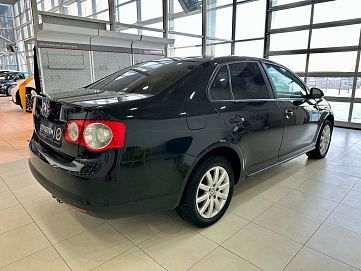 Volkswagen Jetta, 2010г, передний привод, механика