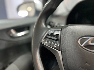 Hyundai Solaris, 2021г, передний привод, автомат