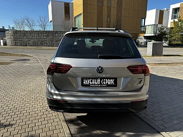 Volkswagen Tiguan, 2021г, полный привод, робот