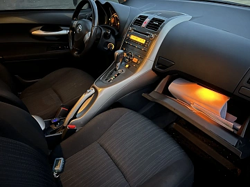 Toyota Auris, 2007г, передний привод, робот