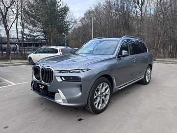 BMW X7, 2023г, полный привод, автомат