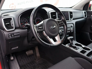 Kia Sportage, 2021г, передний привод, автомат