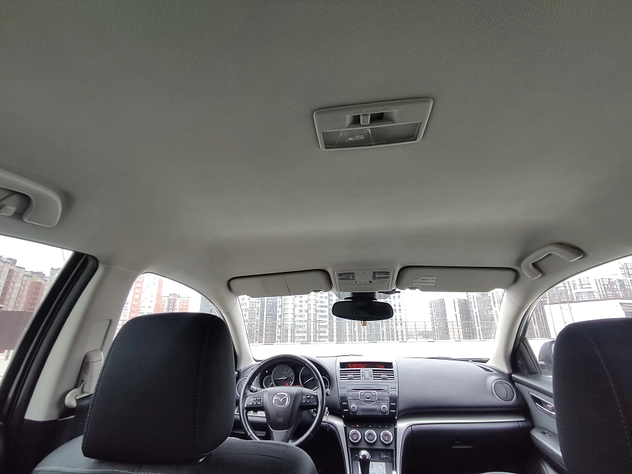 Mazda 6, 2010г., передний привод, механика