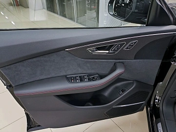 Audi Q8, 2024г, полный привод, автомат