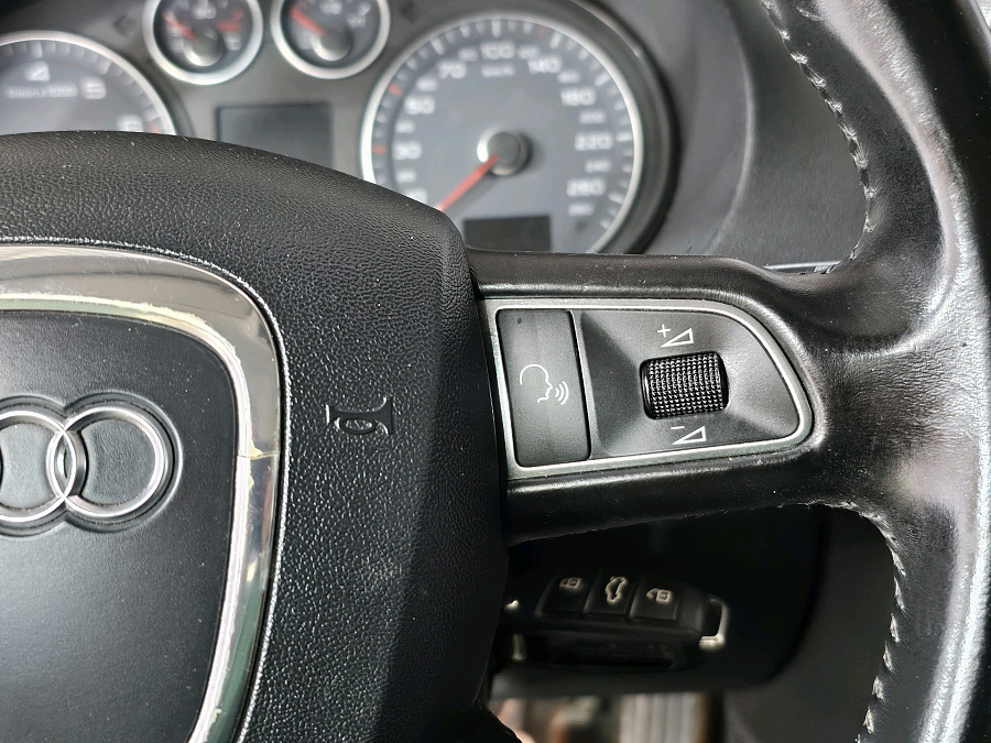 Audi A3, 2012г., передний привод, робот