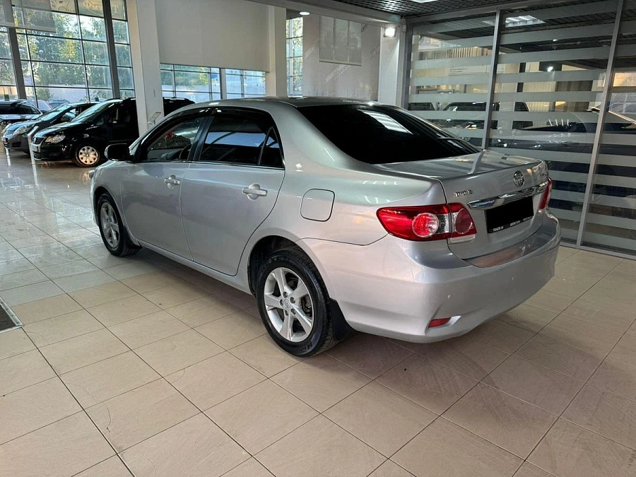 Toyota Corolla, 2011г., передний привод, автомат