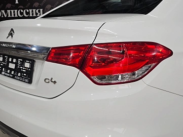 Citroen C4, 2013г, передний привод, автомат