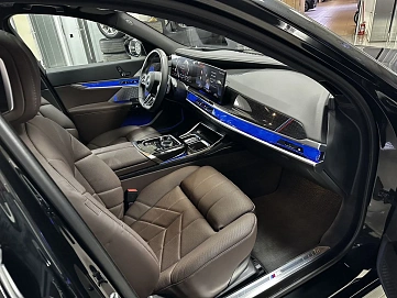 BMW , 2023г., полный привод, автомат