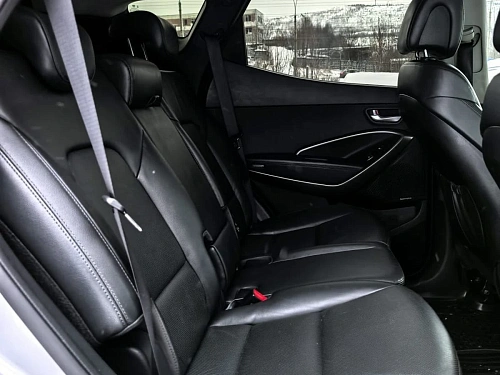 Hyundai Santa Fe, 2016г, полный привод, автомат