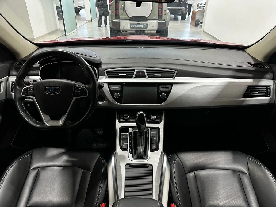 Geely Atlas, 2018г., передний привод, автомат