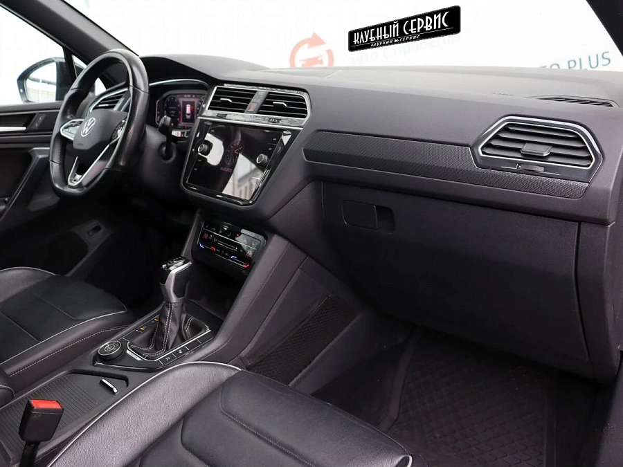Volkswagen Tiguan, 2020г., полный привод, робот