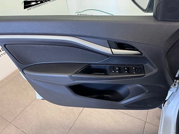 Lada (ВАЗ) Vesta, 2018г, передний привод, механика