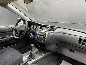 Mitsubishi Lancer, 2006г, передний привод, механика