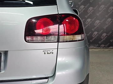Volkswagen Touareg, 2008г, полный привод, автомат