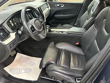Volvo XC60, 2019г, полный привод, автомат