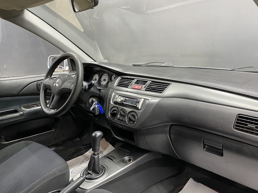 Mitsubishi Lancer, 2006г., передний привод, механика