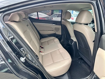 Hyundai Elantra, 2018г, передний привод, автомат