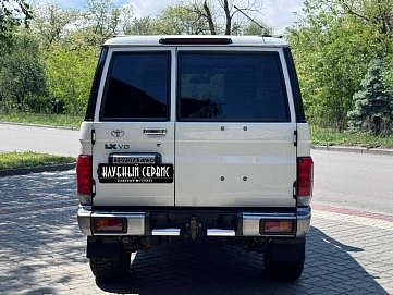 Toyota Land Cruiser, 2022г, полный привод, механика