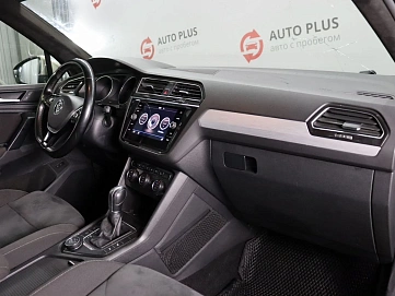 Volkswagen Tiguan, 2017г, полный привод, автомат