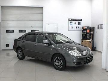 Toyota Corolla, 2004г, передний привод, механика