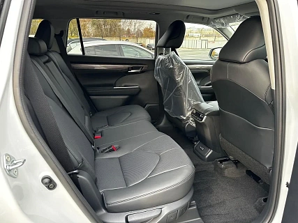 Toyota Highlander, 2026г, полный привод, автомат