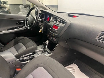 Kia Ceed, 2013г, передний привод, автомат