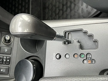 Toyota RAV4, 2012г, полный привод, вариатор