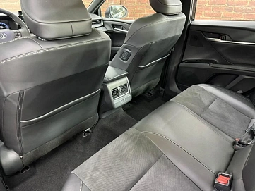 Toyota Camry, 2024г, передний привод, вариатор