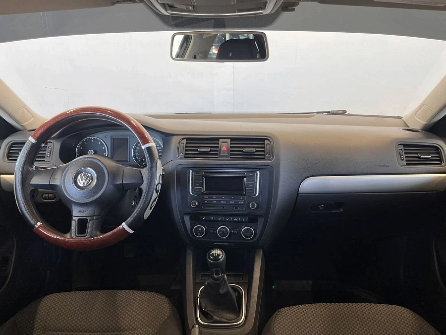 Volkswagen Jetta, 2012г., передний привод, механика