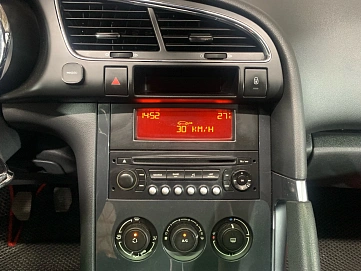 Peugeot 3008, 2011г, передний привод, механика