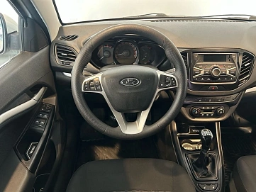 Lada (ВАЗ) Vesta, 2019г, передний привод, механика