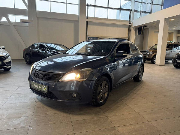 Kia Ceed, 2011г., передний привод, механика
