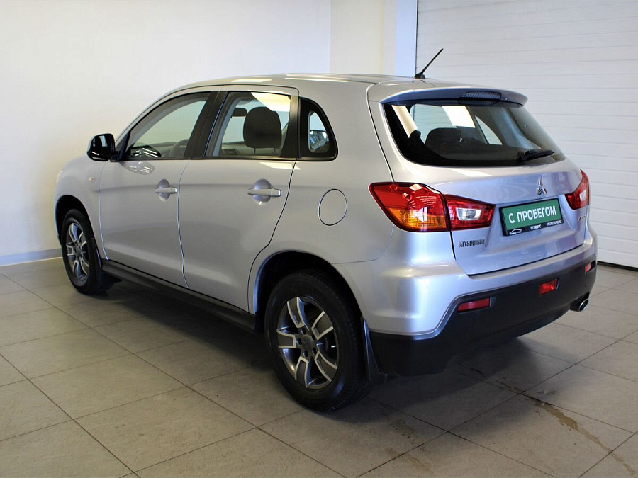 Mitsubishi , 2012г., передний привод, механика