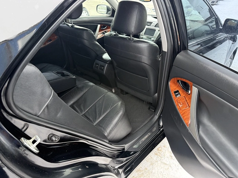 Toyota Camry, 2008г., передний привод, автомат