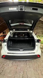 Toyota Highlander, 2021г, полный привод, автомат